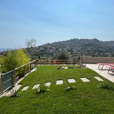 Leonardo Semesteranläggning (resort) Imperia