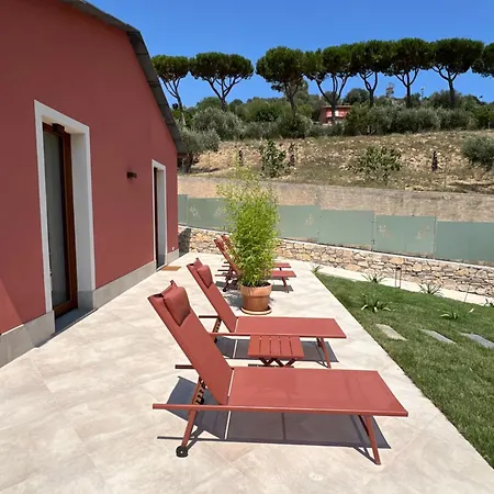 Semesteranläggning (resort) Leonardo 3*